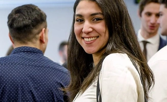 Audencia - Étudiante au sein du Forum Audencia Atlantic Campus