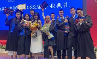 Shenzhen Audencia Business School célèbre la remise des diplômes des étudiants du MSc Fintech