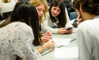 Spécialisation conseil : les étudiants d’Audencia participent à un concours d’articles