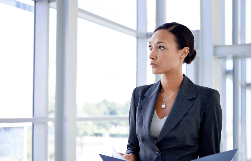 femme préparant un dba à audencia